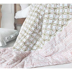 Tomlinson Art Blanket Bedspread On The Bed Living Room Bed Covers