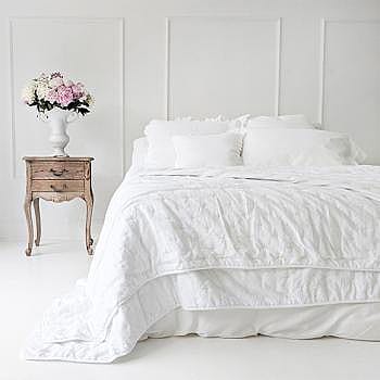 King Size Bedspread and Throw Inspirations